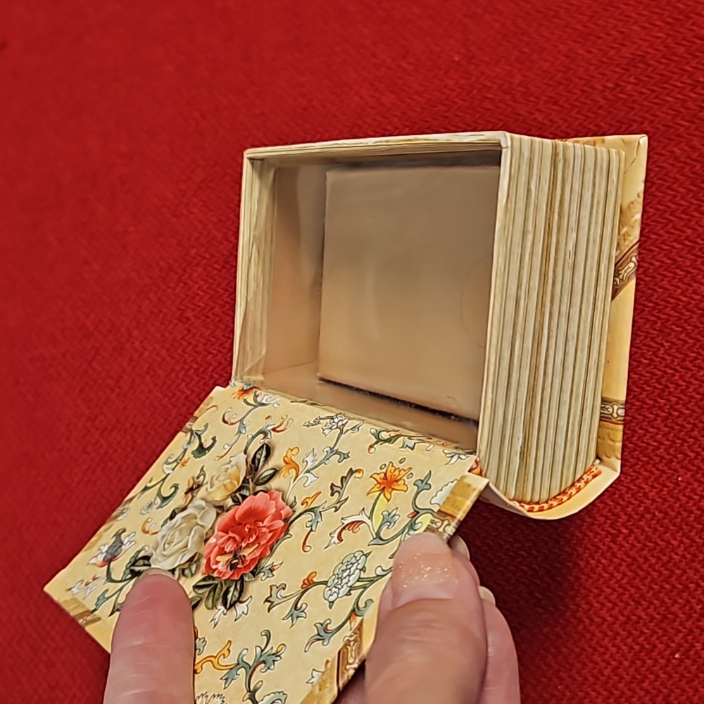 PUNCH STUDIO Rose soap faux vtg. book keepsake empty glittered magnetic Victoria - Picture 5 of 7